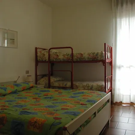 Complesso Solarium Immobiliare Friuli 公寓 *
