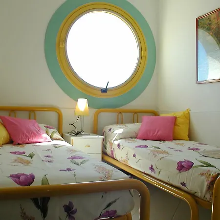 Complesso Solarium Immobiliare Friuli * 比比翁