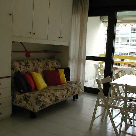 Complesso Solarium Immobiliare Friuli 公寓 *