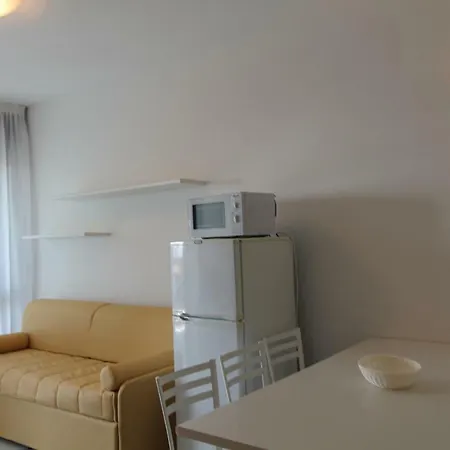 Апартаменти Complesso Solarium Бібіоне