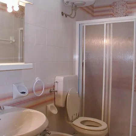 Complesso Solarium Апартаменти Бібіоне