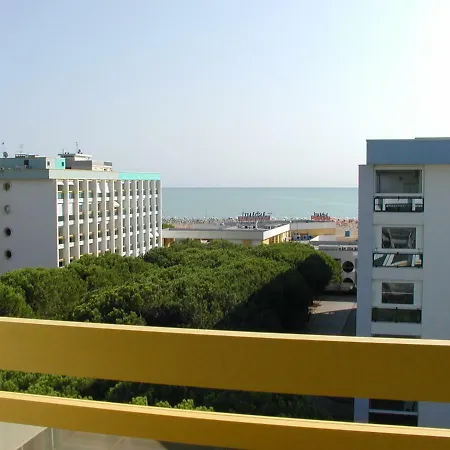 Complesso Solarium Immobiliare Friuli 公寓 *