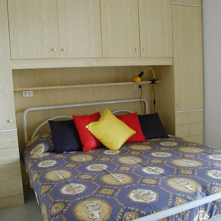 Complesso Solarium Immobiliare Friuli 公寓 *